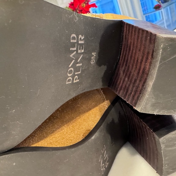 NEW! Donald Pliner Women's Waldon Leather Bootie Caramel Size 6 - Picture 11 of 12